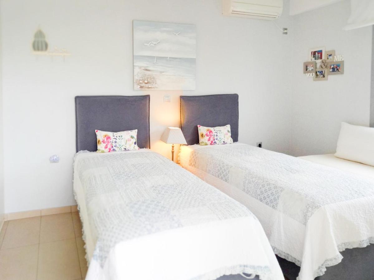 Elegant New Maisonette Near The Sea Aegina Экстерьер фото